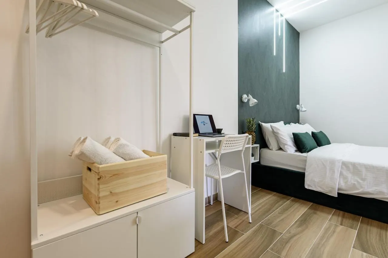 Sea City In Bed Naples Apartment